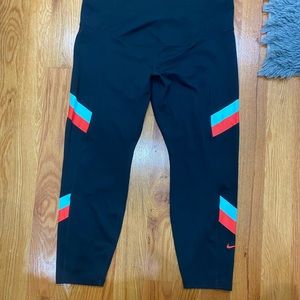 Nike Dri-Fit Leggings & Tank Set (Plus Size)